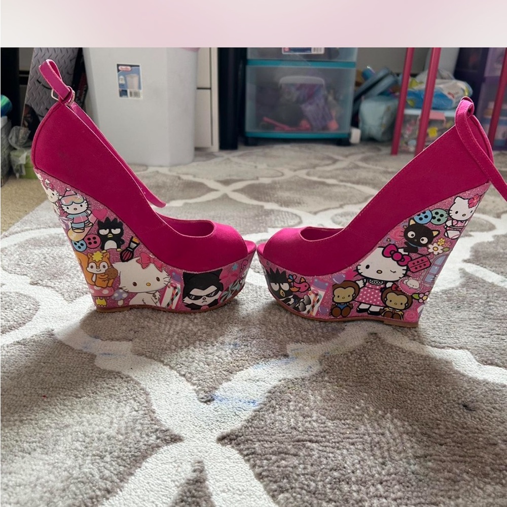 Sanrio Pink Character Wedges